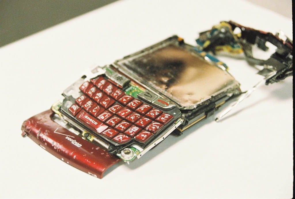 Apple's iOS 26 Breakthrough: Restore Any iPhone Without a Computer