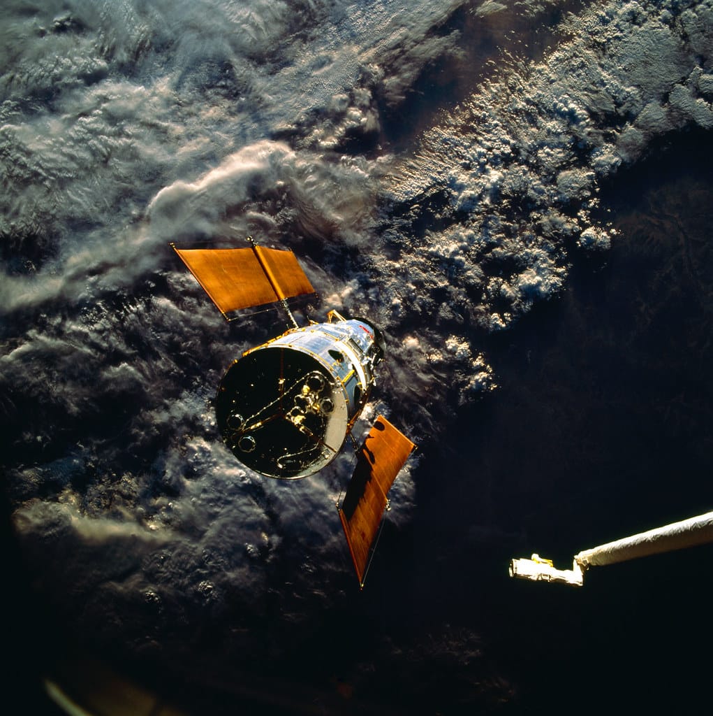 Vera Rubin Space Telescope Unveils Universe's Secrets with Record-Breaking 3,200-Megapixel Camera