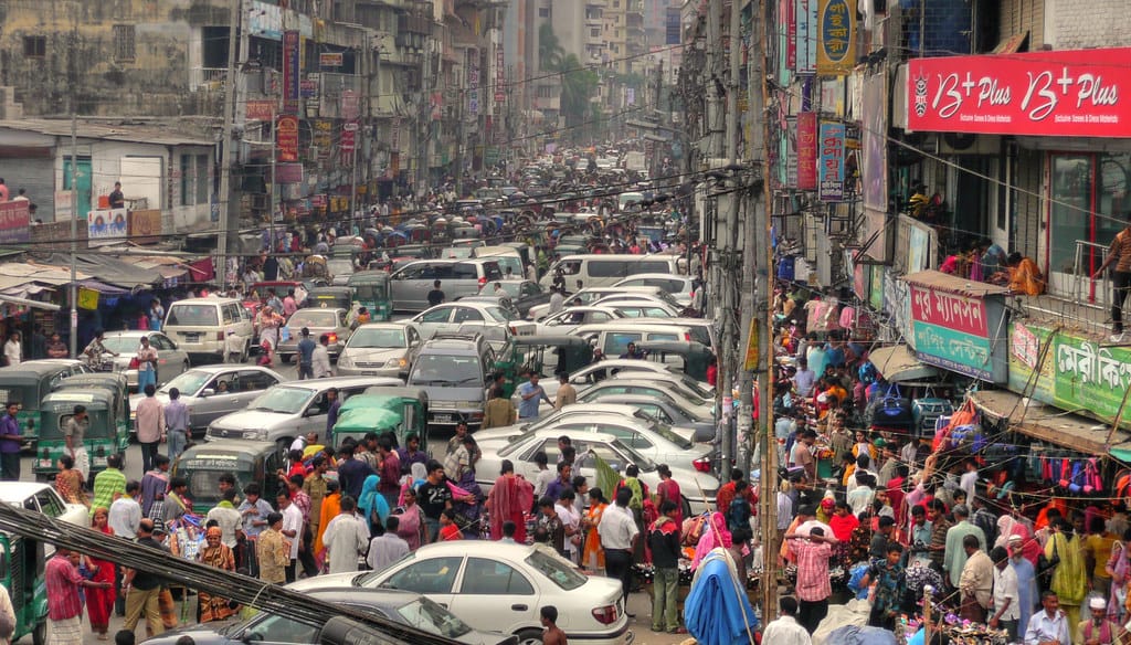 Automakers Push Back as India Sets Ambitious 2030 Emission Targets