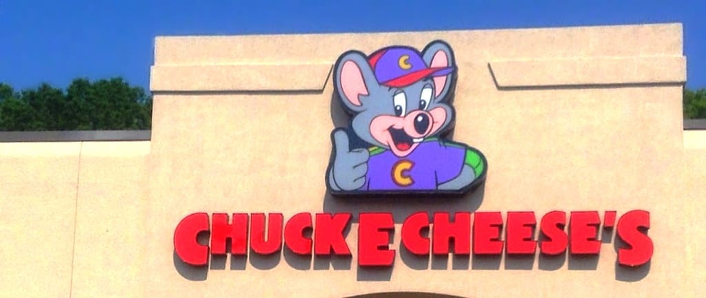 Chuck E. Cheese Mascot Arrested in Florida Mall for Credit Card Fraud