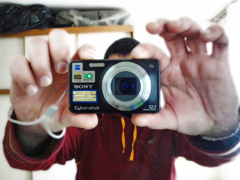 Sony's Camera Conundrum: Why the Tech Giant Won't Budge on Bulky Bodies