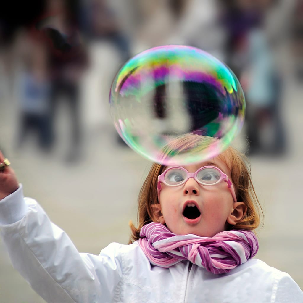 AI Bubble Fears Send Tech Giants Tumbling as Investors Question Silicon Valley's Magic Formula