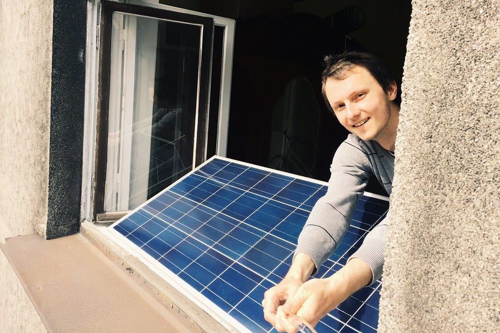 China's Solar Revolution Drives Historic CO2 Decline in Early 2025