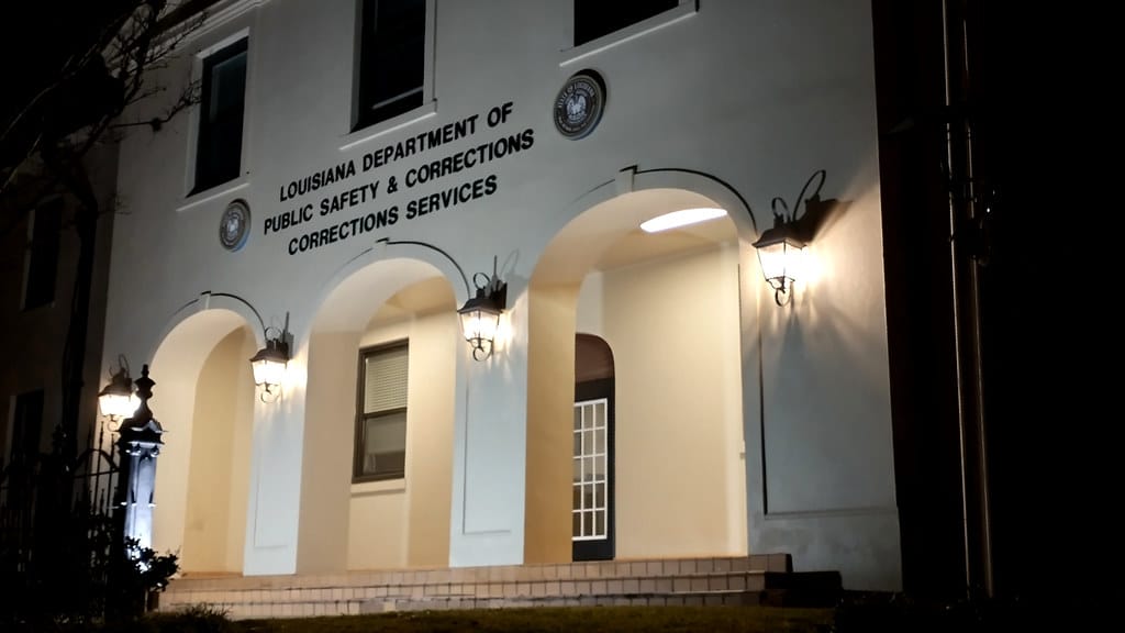 Wave of 'Swatting' Attacks Terrorizes US Universities as FBI Launches Investigation