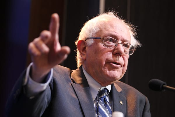Bernie Sanders Champions 4-Day Work Week as AI Revolution Transforms the Workplace