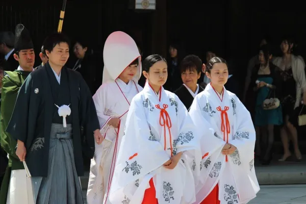 Japan's Hidden Civil War: How Surnames Are Dividing a Nation