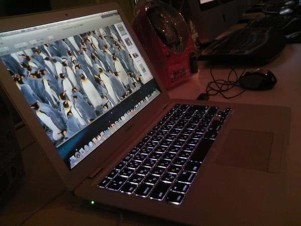 The MacBook Air's Identity Crisis: Why Apple's Most Popular Laptop Lost Its Way in the Intel Twilight