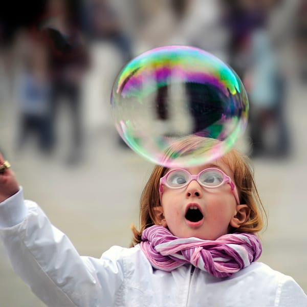 AI Bubble Fears Send Tech Giants Tumbling as Investors Question Silicon Valley's Magic Formula
