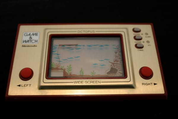 When Nintendo Changed Gaming Forever: The First Reviews That Launched Two Legendary Franchises